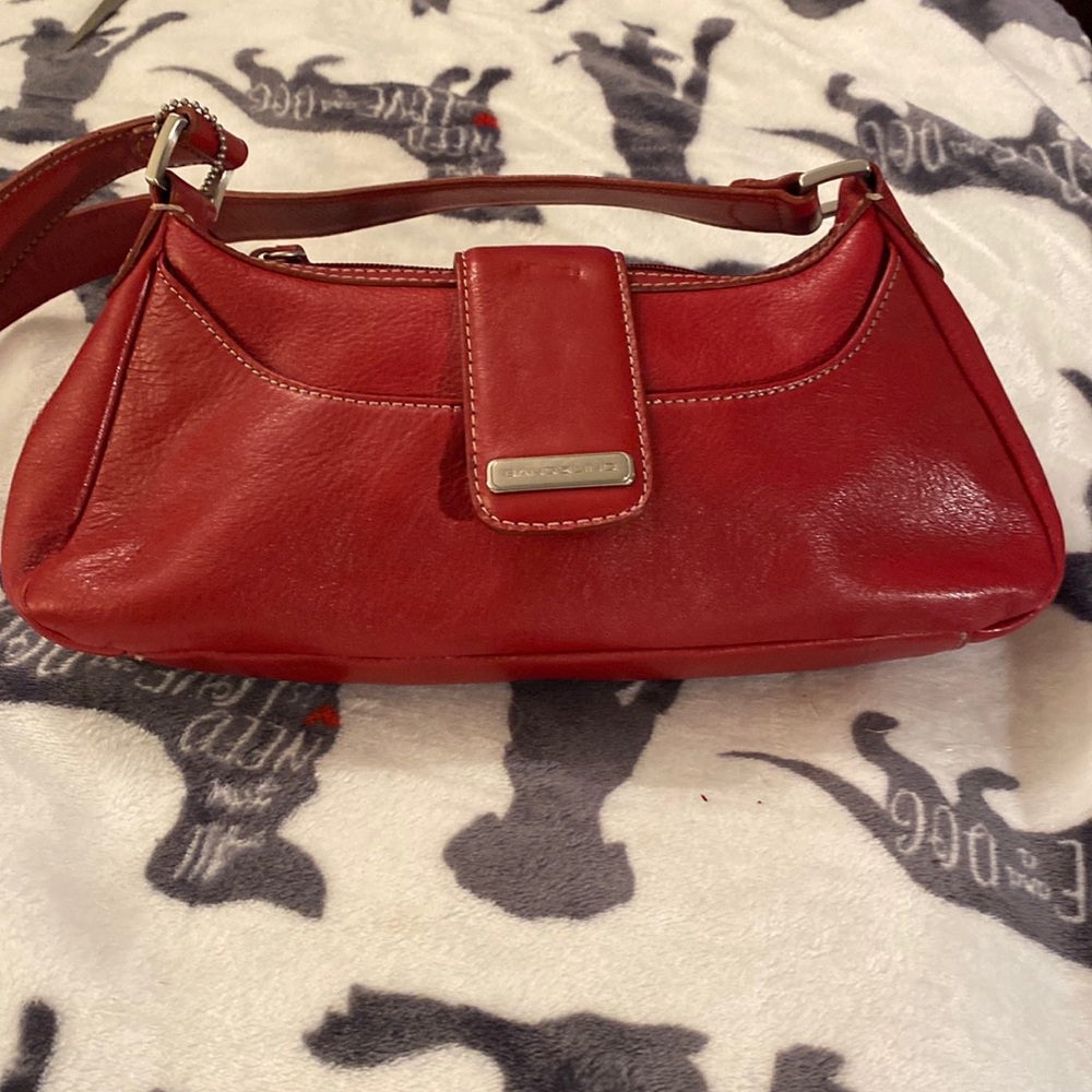 Red Bandolino. EUC. Great small bag for shopping. No rips tears or stains.